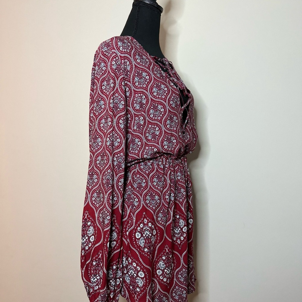Pattern dress. - Picture 3 of 3